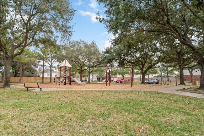 Photo - 21219 Somerset Park Ln