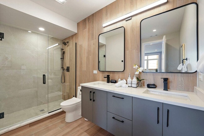 Photo - 2344 W Polk St Unit ID1256062P