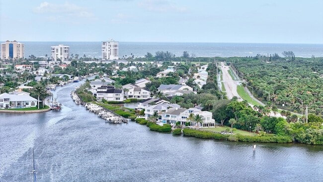 Photo - 2486 Harbour Cove Dr