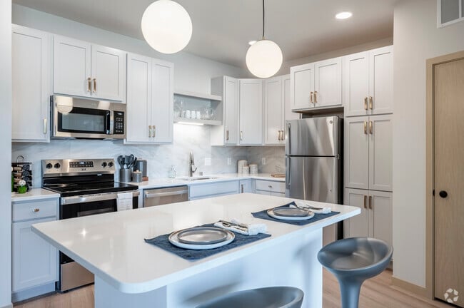 2BR, 2BA - 1098SF - Kitchen - The Fitzgerald
