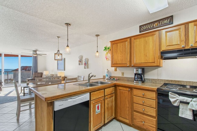 Photo - 633 W Beach Blvd Unit SI ID1541217P