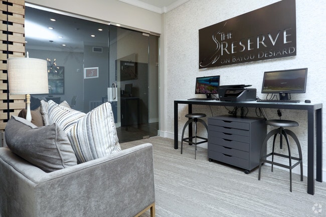 Internet Cafe - The Reserve on Bayou DeSiard