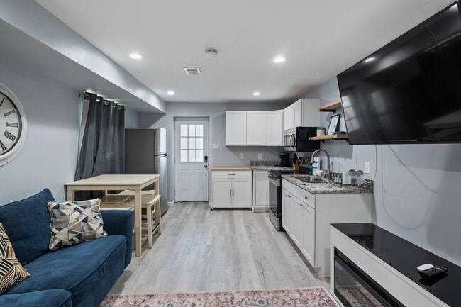 Photo - 229 S Peters Rd Unit ID1312615P