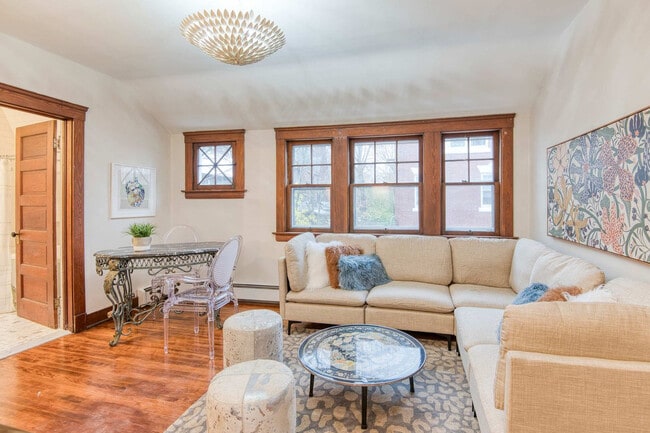 Photo - 3073 Fairmount Blvd Unit ID1288914P