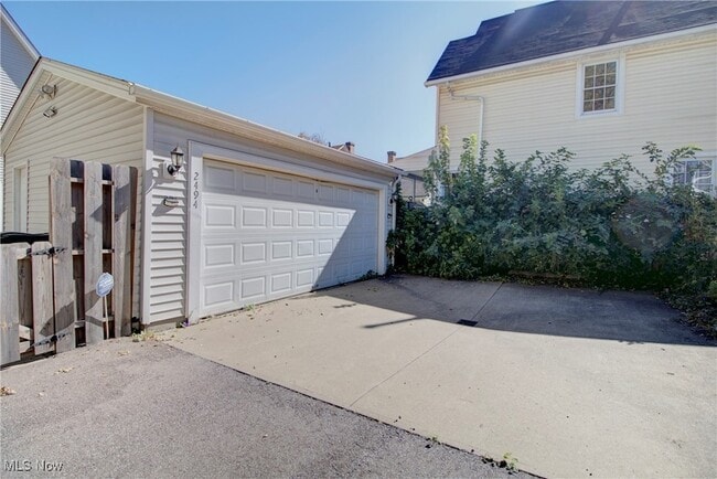 Photo - 2494 W 7th St