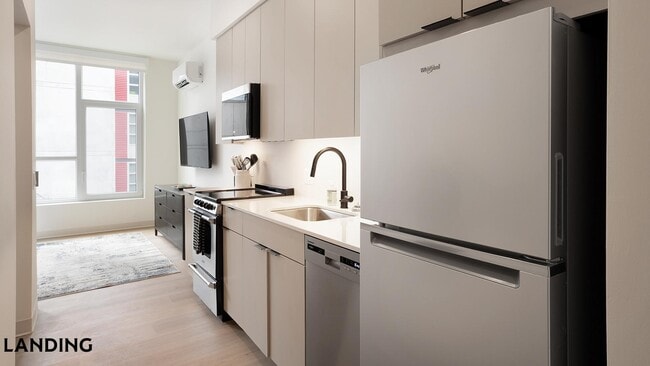 Photo - 1529 N Fremont St Unit 409