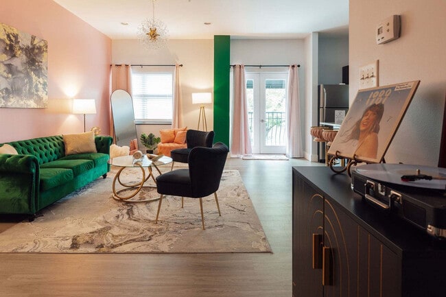 Photo - 202 E Main St Unit ID1397969P