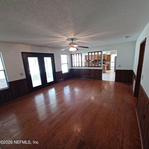 Photo - 2295 Foxwood Dr