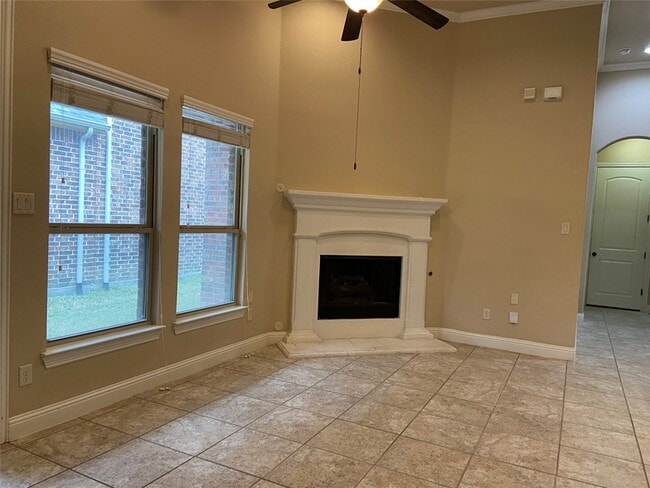 Photo - 686 Pendle Forest Dr