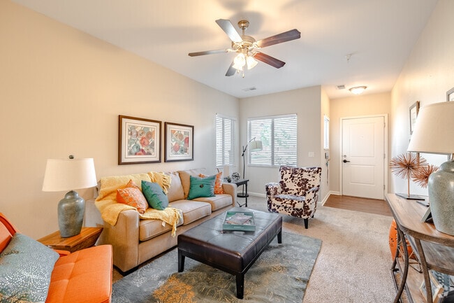 2BR, 2BA - 1,087SF - Family Room - SunSTONE at Fox Ridge