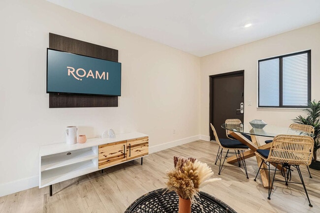 Photo - 3031 NE 4th Ave Unit ID1272303P