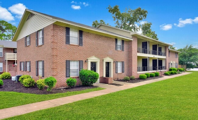 Photo - Shoreham Apartments