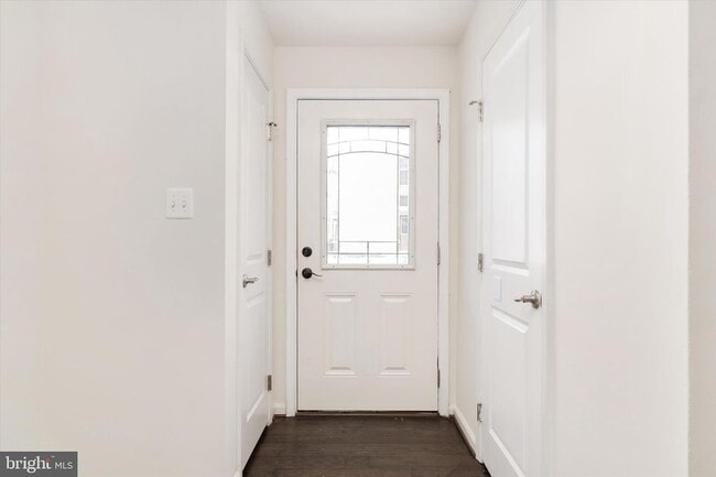 Photo - 7627 Hamilton Xing