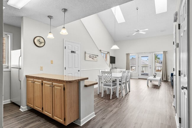 Photo - 216 Double Eagle Dr Unit SI ID1329043P