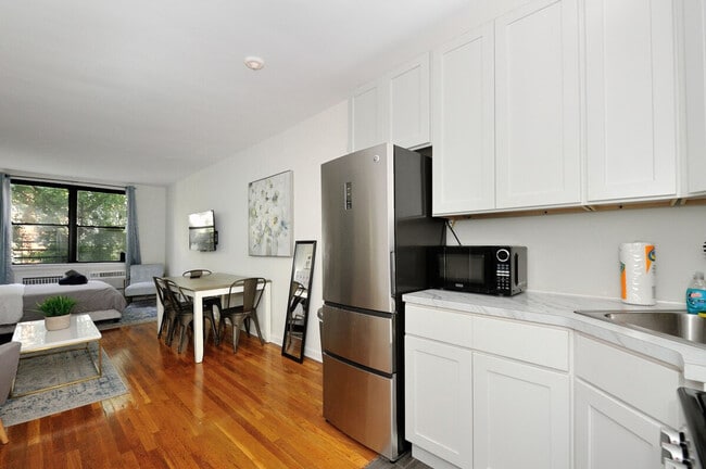 Photo - 442 E 78th St Unit SI FL4-ID1323914P