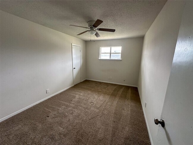 Photo - 1016 W Gandy St Unit 4