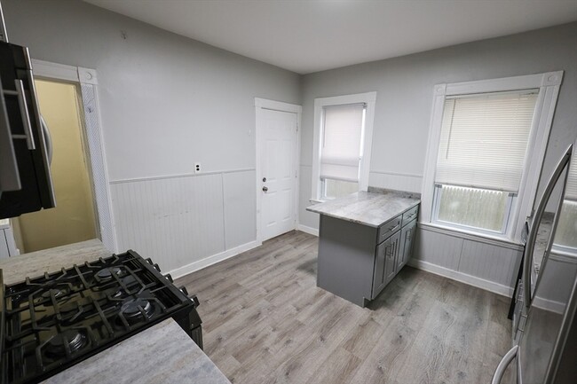 Photo - 82 Fuller St Unit 1