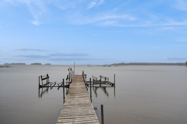 Photo - 280 Bennett St