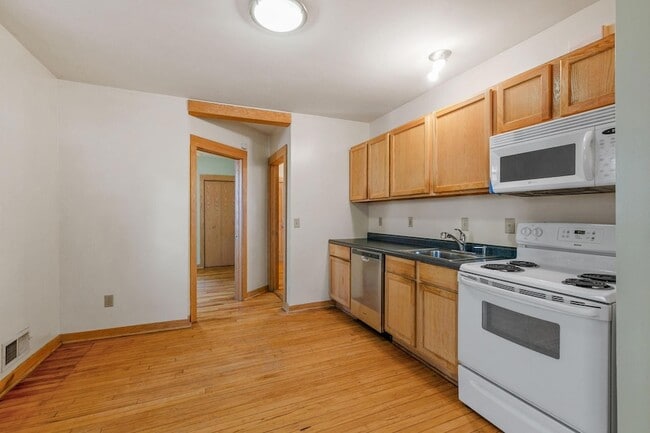 Photo - 1815 Clinton Ave