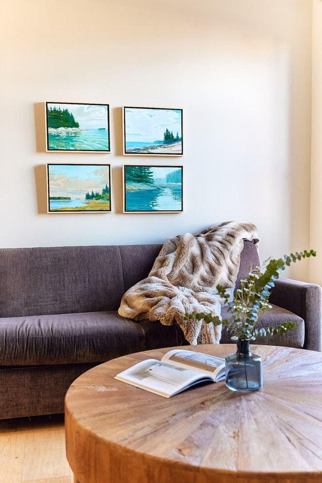 Building Photo - 83 Middle St Unit ID1366935P