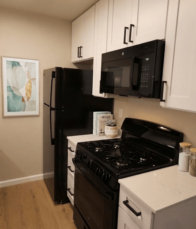 Photo - Sycamore Creek Apartments