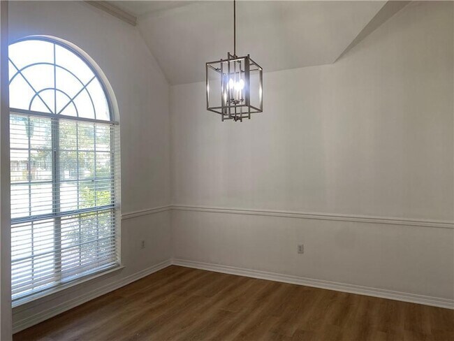Photo - 1373 Fairfield Dr