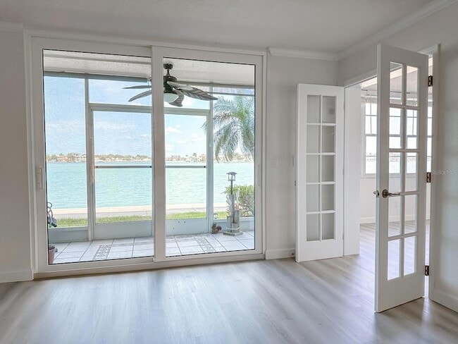 Photo - 7910 Sun Island Dr S Unit 101