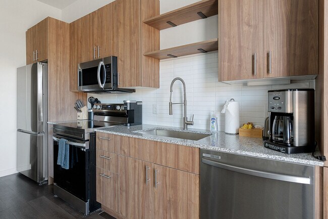 Photo - 2232 Empire Central Dr Unit ID1018236P