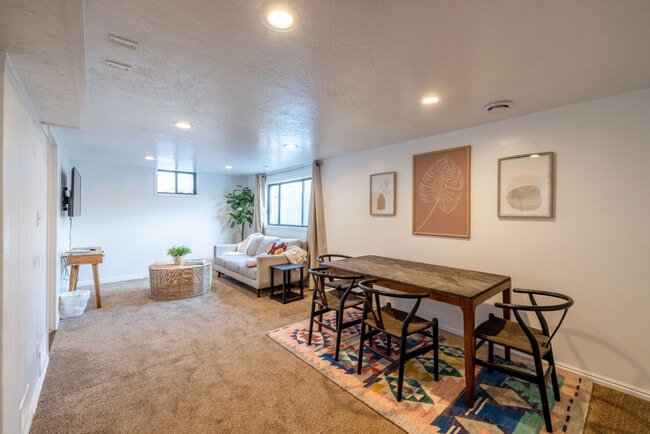 Photo - 1041 E Platinum Way Unit SI ID1585471P