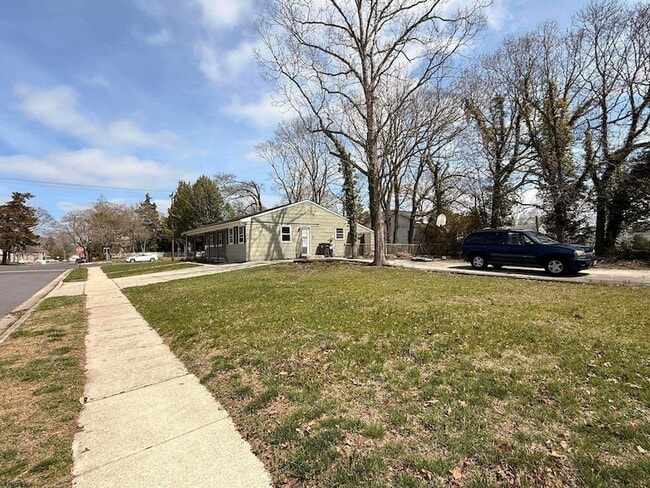 Photo - 644 5th St