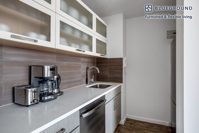 Photo - 480 2nd Ave Unit FL21-ID1270