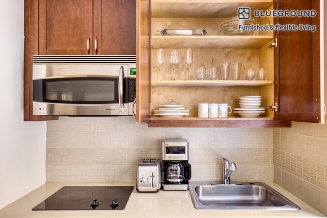 Photo - 488 7th Ave Unit FL5-ID232