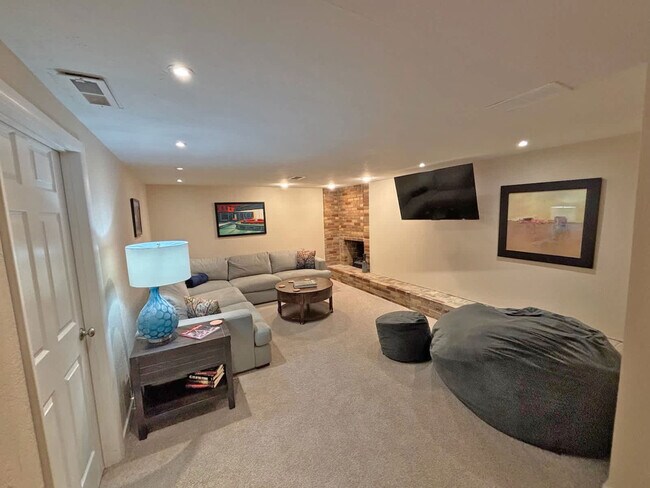 Photo - 10499 S Carnation Dr Unit ID1389266P