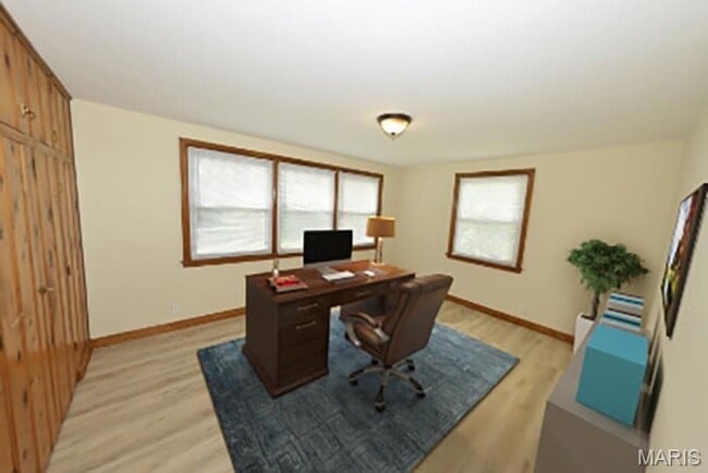 Photo - 1005 Hawthorn Ave