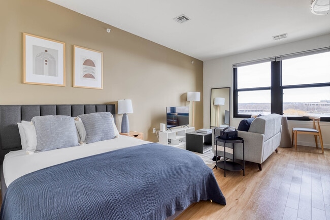 Building Photo - 333 Great River Rd Unit SI FL4-ID6090A