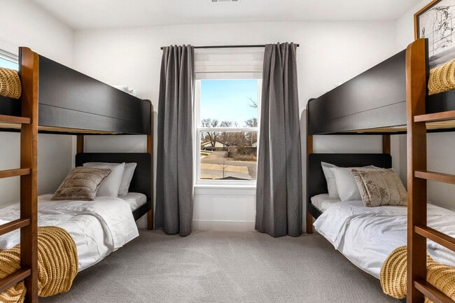 Photo - 109 NW Ozark Wy Unit ID1221875P