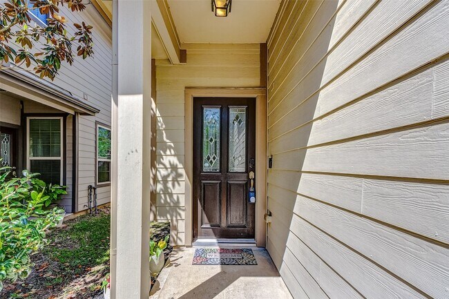 Photo - 6451 Calgary Woods Ln