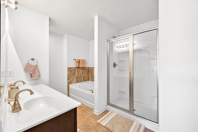 Photo - 4663 Bayview Dr Unit ID1397942P