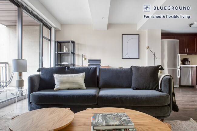 Photo - 354 E 91st St