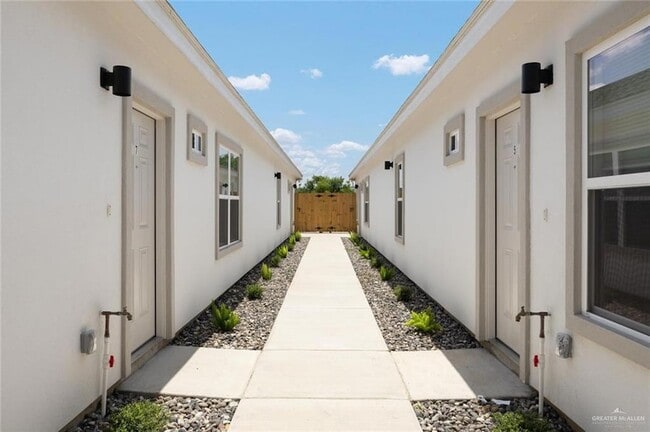 Photo - 740 N Alamo Rd Unit 3