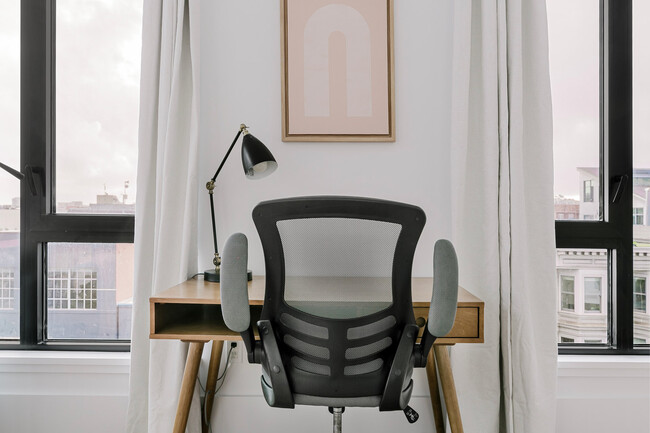 Photo - 1288 Howard St Unit FL5-ID2120