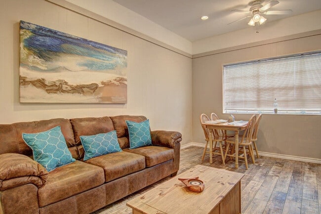 Building Photo - 704 Island Retreat Ct Unit SI FL1-ID1023231P