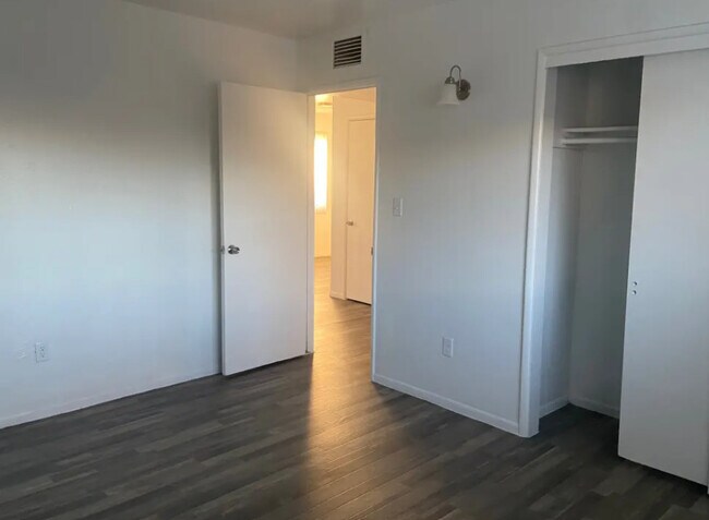 Photo - The Onyx Apartments