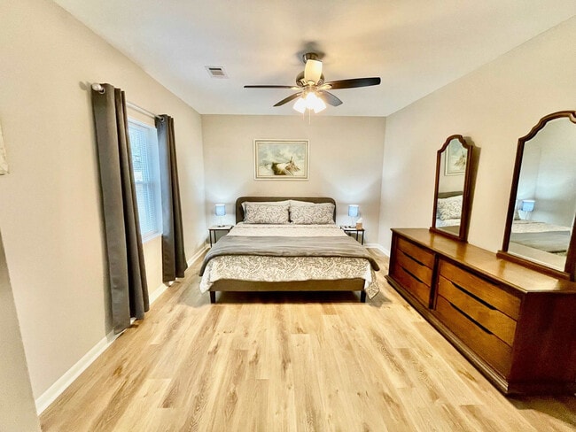 Photo - 2560 Hammond Dr Unit SI ID1543019P
