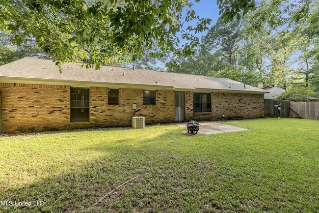 Photo - 201 Shadow Cove