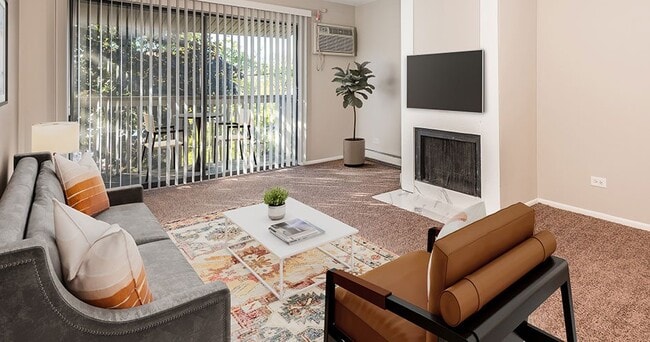 Photo - Lakeside at Wheaton Apartments