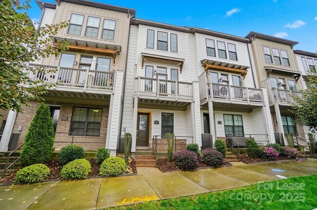 Photo - 1312 Nandina St