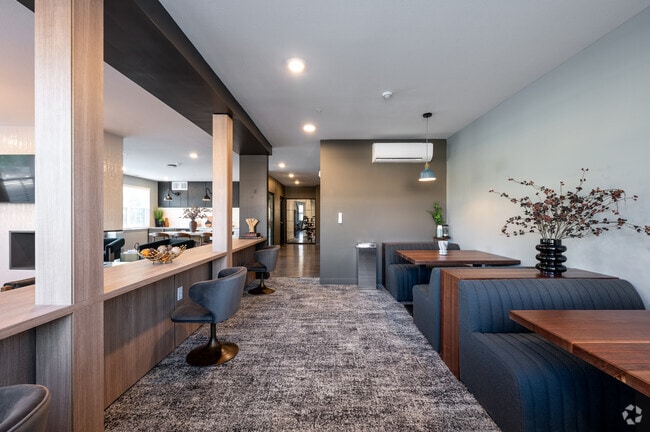 Interior Photo - The Jacob