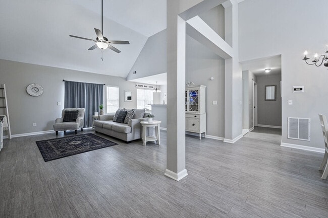 Photo - 11 Cobblestone Dr NW Unit ID1234799P