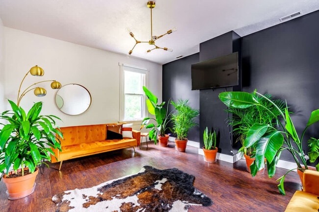 Photo - 241 W Water St Unit ID1265607P